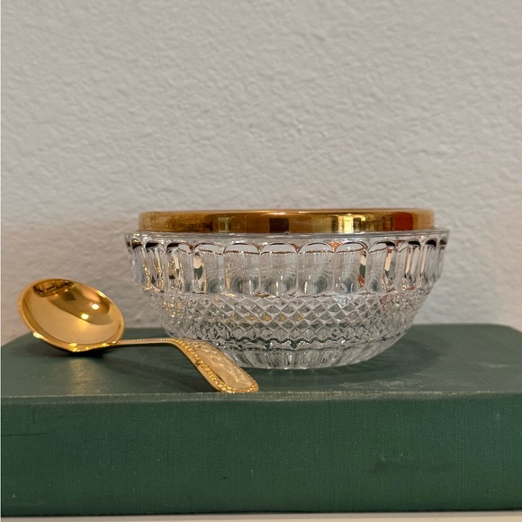 Vintage William Adams Gold Etched Lead Crystal Bowl with Silver Plated Spoon - Picture 3 of 12